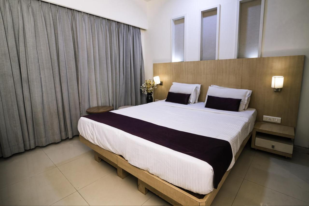 Hotel Monarch Guestline In Midc Rabale, Nova Bombaim Exterior foto