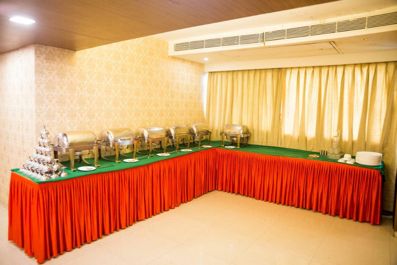 Hotel Monarch Guestline In Midc Rabale, Nova Bombaim Exterior foto