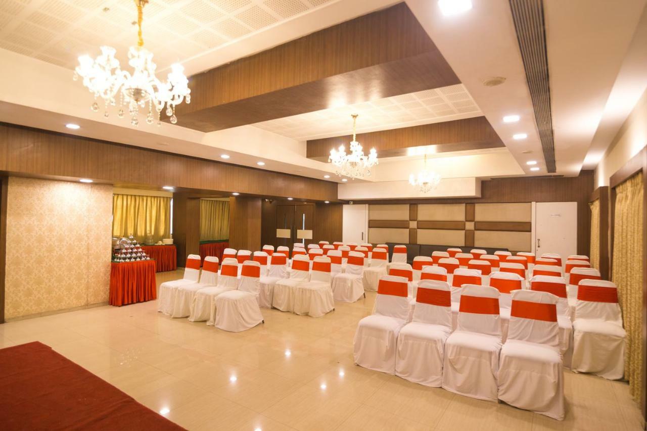 Hotel Monarch Guestline In Midc Rabale, Nova Bombaim Exterior foto